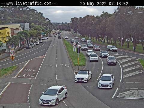Pittwater Road (Narrabeen) - Pittwater Road at Wakehurst Parkway looking north towards Mona Vale. - N - SYD_NORTH - Australia