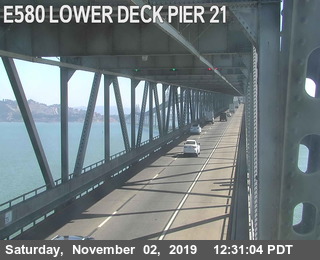 TVR23 -- I-580 : Lower Deck Pier 21 - USA