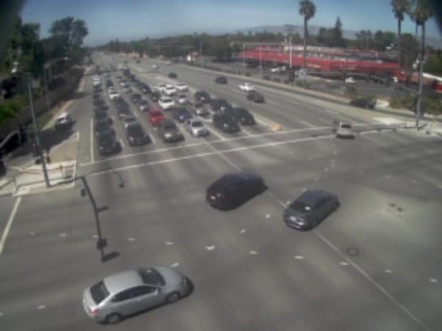Lawrence Expy @ Homestead Rd (SB View) (401906) - California