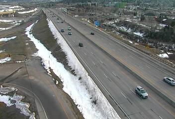 I-25 - I-25  180.70 SB @ Plum Creek Pkwy - Traffic furthest from traffic is travelling North - (13428) - Denver and Colorado