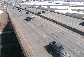 I-25 - I-25  192.05 SB @ Ridgegate Pkwy - Traffic furthest from camera is travelling North - (13512) - Denver and Colorado