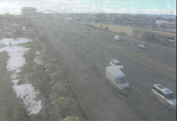 I-25 - I-25  196.25 NB : 0.1 mi N of Dry Creek Rd - Traffic in lanes farthest from camera moving South - (10150) - USA