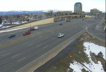I-25 - I-25  197.10 NB : 0.1 mi S of CO-88 Arapahoe Rd - Traffic in lanes closest to camera moving North - (10152) - USA