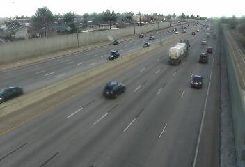 I-25 - I-25  200.70 NB : 0.2 mi N of Quincy Ave Overpass - Traffic closest to camera is travelling North - (13586) - Denver and Colorado