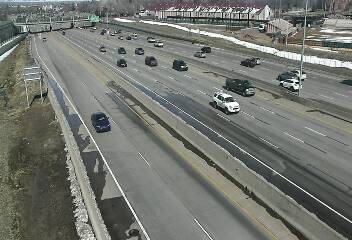 I-25 - I-25  205.40 SB : 0.3 mi N of University Blvd - Traffic in lanes farthest from camera moving North - (12157) - USA
