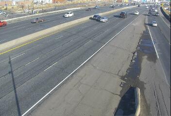 I-25 - I-25  209.50 NB @ 8th Ave - Traffic in lanes closest to camera moving North - (11341) - Denver and Colorado