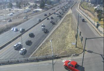 I-25 - I-25  211.10 SB @ 23rd Ave-ML - Traffic in lanes closest to camera moving South - (10386) - USA
