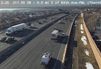 I-25 - I-25  217.95 SB : 0.5 mi S of 84th Ave - Traffic in lanes closest to camera moving South - (11011) - Denver and Colorado