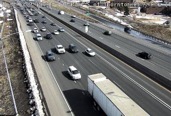 I-25 - I-25  219.45 SB : 0.4 mi S of Thornton Pkwy - Traffic in lanes farthest from camera moving North - (11346) - USA
