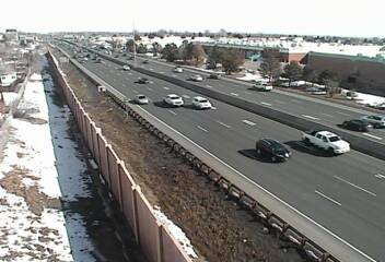 I-25 - I-25  220.55 SB : 0.5 mi S of 104th Ave - Traffic in lanes farthest from camera moving North - (10428) - USA