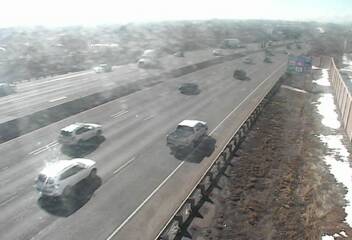 I-25 - I-25  221.95 SB : 0.9 mi N of 104th Ave - Traffic in lanes closest to camera moving South - (10424) - USA