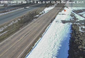 I-25 - I-25  249.20 NB : 1.0 mi S of CO-56 Berthoud Exit - Traffic closest to camera is travelling North - (13528) - Denver and Colorado