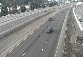 I-70 - I-70  173.65 : 0.3 mi E of W Entrance-Vail - Traffic closest to camera is travelling West - (13773) - Denver and Colorado