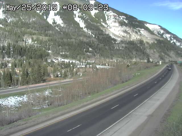 I-70 - I-70  181.70 EB : 0.55 mi W of E Vail RTR (LV) - Traffic closest to camera is moving West - (13335) - Denver and Colorado