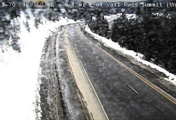 I-70 - I-70  189.50 : 0.1 mi E of Vail Pass Summit - Traffic in lanes farthest from camera moving East - (11820) - Denver and Colorado