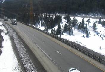 I-70 - I-70  192.10 WB : 2.6 mi E of Vail Pass Summit - Traffic furthest from camera is traveling East - (13635) - Denver and Colorado