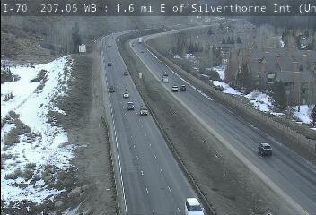 I-70 - I-70  207.05 WB : 1.6 mi E of Silverthorne Int - Traffic furthest from camera is travelling East - (13612) - Denver and Colorado