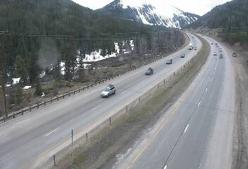 I-70 - I-70  217.40 : 1.0 mi W of Herman Gulch Rd - VMS - Traffic in lanes closest to camera moving West - (10340) - Denver and Colorado