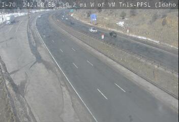 I-70 - I-70  242.00 EB : W Portal VM Tnl - Traffic in lanes farthest from camera moving West - (13065) - Denver and Colorado