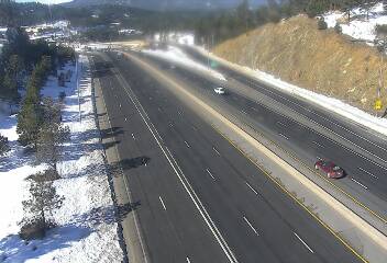 I-70 - I-70  251.70 EB : 0.3 mi E of Evergreen Pkwy Int - Traffic furthest from camera is travelling West - (13746) - Denver and Colorado