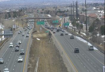 I-70 - I-70  261.70 @ Colfax Ave - Traffic in lanes on right moving East - (12216) - Denver and Colorado