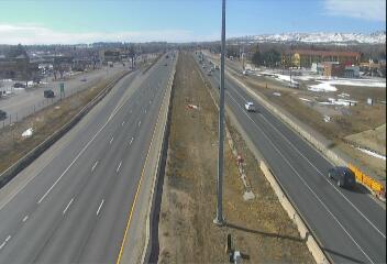 I-70 - I-70  264.70 : 0.3 mi E of 32nd Ave - Traffic in lanes on right moving West - (12231) - Denver and Colorado