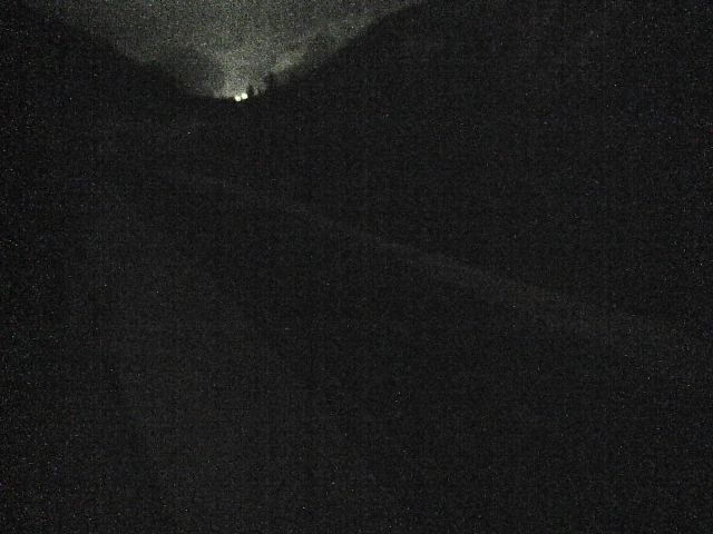 US 6 - US-6  220.10 (LV) - Traffic furthest from camera is travelling East - (13386) - USA