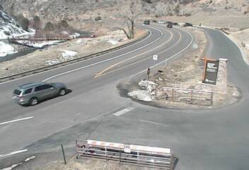 US 6 - US-6  262.15 WB : 2.0 mi E of CO-119 - Traffic in lanes closest to camera moving West - (12653) - Denver and Colorado