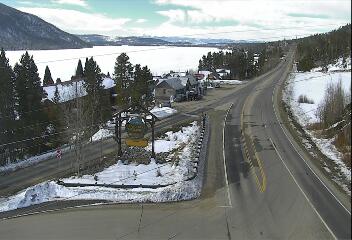 US 34 - US-34 @ Grand Lake - Traffic in lanes closest to camera moving South - (13047) - Denver and Colorado