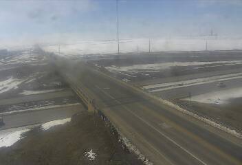 US 34 - US-34  102.80 WB @ CO-257 (Greeley-WL) - Traffic furthest from camera is travelling South - (13755) - Denver and Colorado