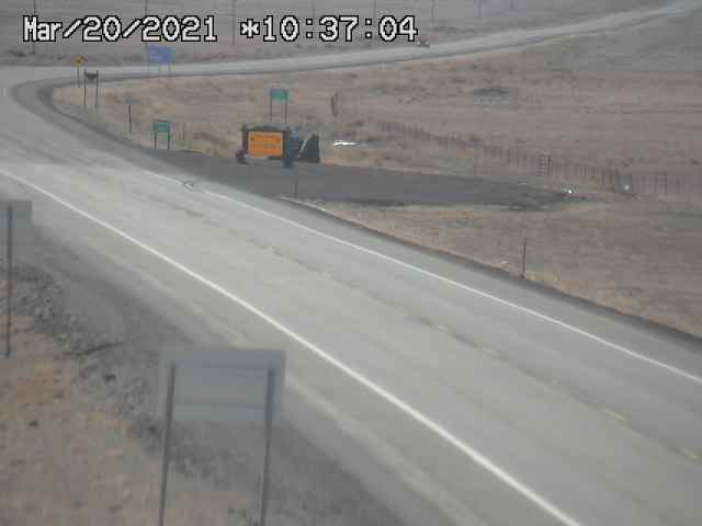US 285 - US-285 @ NM Border (LV) - Traffic closest to camera is moving North - (12878) - Denver and Colorado