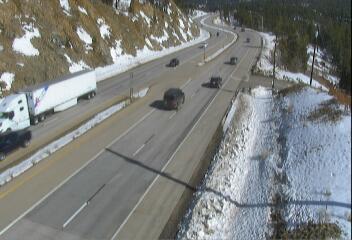US 285 - US-285 241.15 NB @ Windy Point - Traffic in lanes closest to camera moving North - (12979) - Denver and Colorado