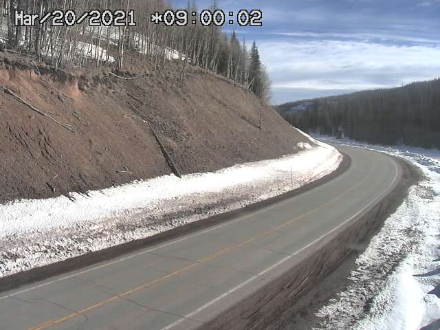CO 17 - CO-17 @ La Manga Pass Summit (LV) - Traffic closest to camera is moving North - (13036) - Denver and Colorado