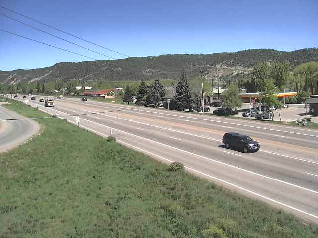 CO 82 - SH-82  019.00 EB @ El Jebel (LV) - Traffic furthest from camera is travelling West - (13680) - Denver and Colorado