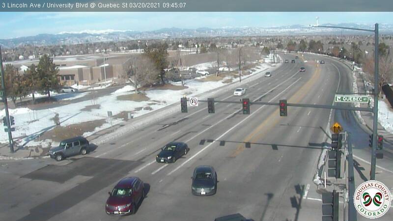 Quebec St - QUEBEC ST & LINCOLN AVE/UNIVERSITY BLVD - Looking West on University - (10679) - Denver and Colorado