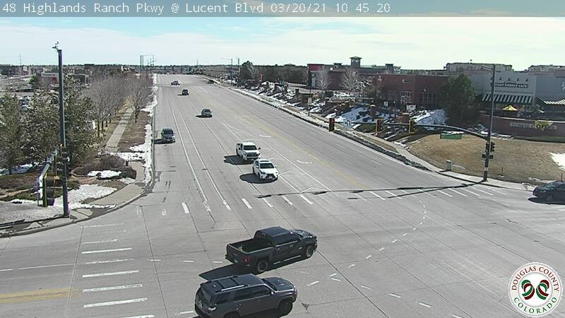 Highlands Ranch Pkwy - HIGHLANDS RANCH PKWY & LUCENT BLVD - Looking East on Highlands Ranch - (11925) - Denver and Colorado