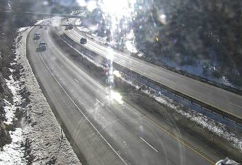 I-70 - I-70  223.35 WB : 2.1 mi E of Bakervile Exit - Traffic furthest from camera is travelling East - (13899) - Denver and Colorado
