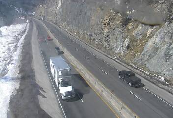 I-70 - I-70  227.00 EB : 0.9 mi W of 15th St - Traffic furthest from camera is travelling West - (13896) - Denver and Colorado