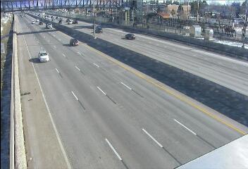 I-225 - I-225  006.30 SB : 0.9 mi N of Iliff Ave - Traffic furthest from camera is travelling North - (13454) - Denver and Colorado