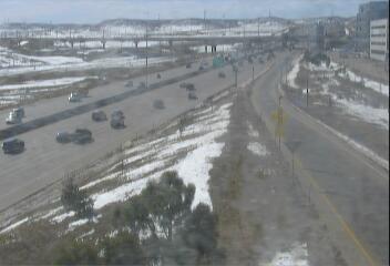 I-25 - I-25  193.00 SB @ Lincoln Ave - Traffic in lanes closest to camera moving South - (10121) - USA