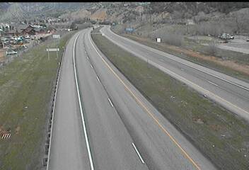 I-70 - I-70  115.90 EB : 0.4 mi W of SH-82 - Traffic furthest from camera is travelling West - (13923) - Denver and Colorado