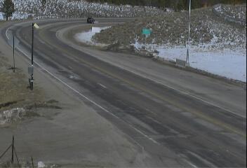 US 285 - US-285 119.10 SB @ Poncha Pass - Traffic furthest from camera is travelling North - (13972) - Denver and Colorado