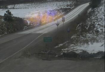 US 285 - US-285 119.10 SB @ Poncha Pass - Traffic closest to camera is travelling South - (13974) - Denver and Colorado