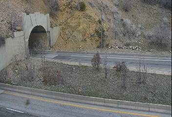 I-70 - NO NAME TUNNEL (RWIS) - West Bound Traffic - (14081) - Denver and Colorado