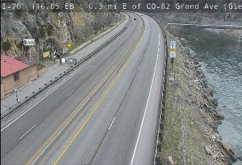 I-70 - I-70  116.85 EB : 0.5 mi E of CO-82 Grand Ave - Traffic closest to camera is travelling East - (14278) - Denver and Colorado