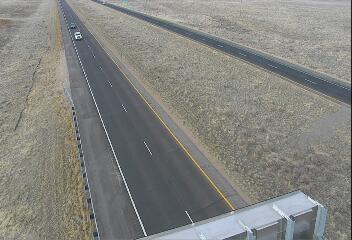 I-76 - I-76  101.35 EB : 0.75 mi W of CO-Q - Traffic furthest from camera is travelling West - (14387) - USA