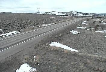 US 40 - US-40  40.35 WB @ Elk Springs Ranch - Traffic Traveling East - (14323) - Denver and Colorado