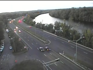 CAM 159 Middletown RT 66 WB @ Rt 9 SB - Arrigoni Bridge (Traffic closest to the camera is traveling WEST) - Connecticut