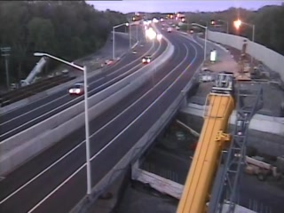 CAM 37 West Hartford I-84 WB E/O Exit 40 - Berkshire Rd. (Traffic closest to the camera is traveling WEST) - USA