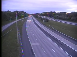 CAM 7 Manchester I-84 WB Exit 62 & 60 - Buckland St. (Traffic closest to the camera is traveling WEST) - USA